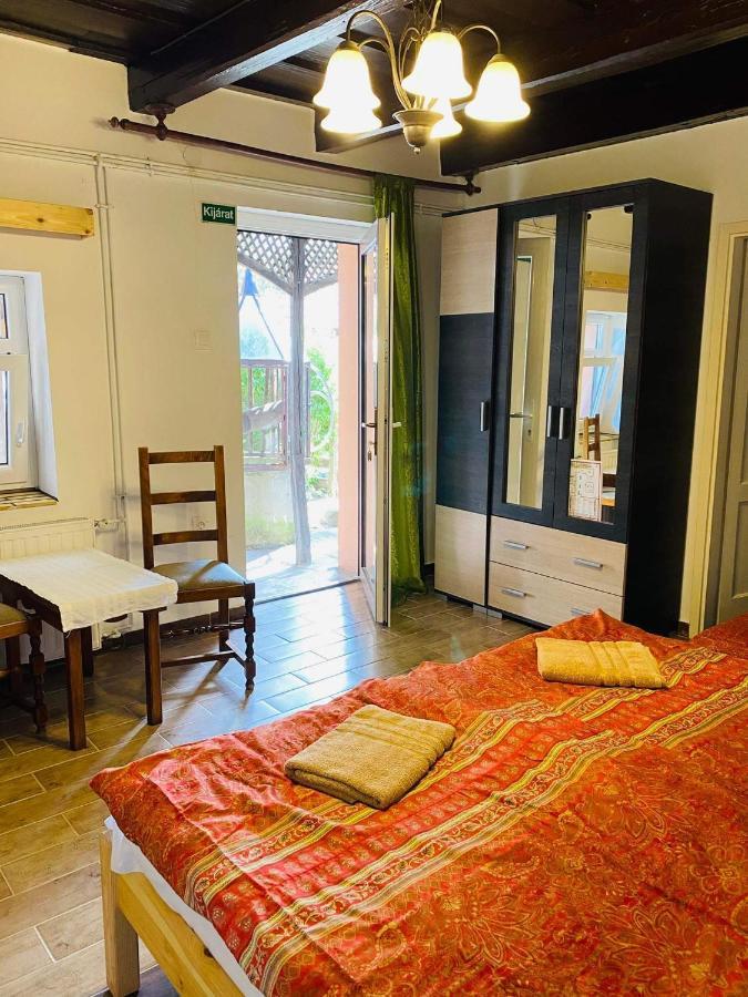 Kontyos Vendeghaz Apartment Felsotold Phòng bức ảnh
