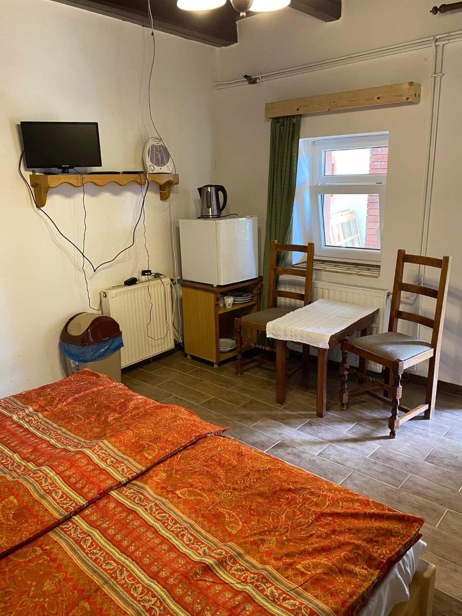 Kontyos Vendeghaz Apartment Felsotold Phòng bức ảnh