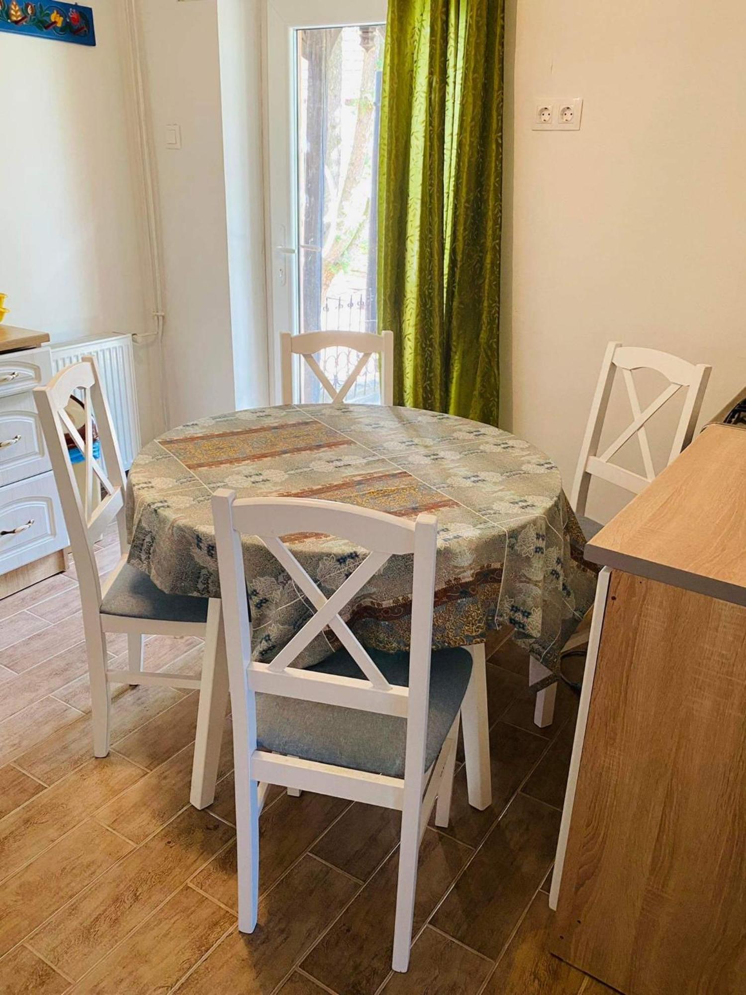 Kontyos Vendeghaz Apartment Felsotold Phòng bức ảnh